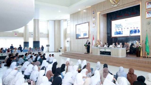 Bupati Barru Berikan Semangat Peserta Try Out Akbar Gerakan Barru Cerdas