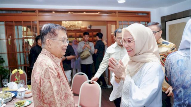 Momen Idulfitri, Bupati Barru Andi Ina Kartika Silaturahmi di Kediaman Jusuf Kalla&nbsp;