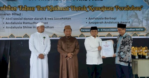 Tasming Hamid Terima Andalusia Award atas Inisiasi Program Safari Dakwah Pemkot Parepare
