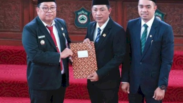 DPRD Takalar Serahkan 32 Rekomendasi LKPJ 2025, Ini yang Jadi Prioritas