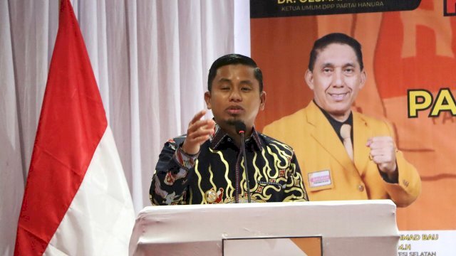 Hadiri Pelantikan Ketua DPC Hanura Parepare, Tasming Hamid Ajak Partai Politik Dukung Pembangunan Daerah