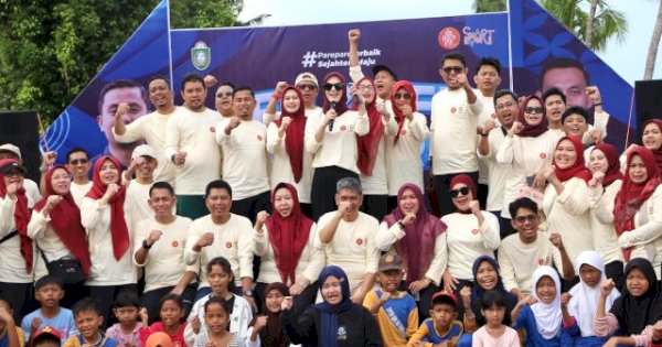 Tasming Hamid Hadiri Baksos dan Olahraga Pagi IKA FKG Unhas di Pantai Mattirotasi