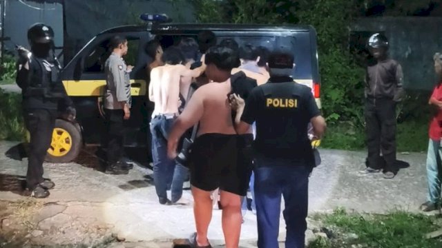 Polisi Bubarkan Pesta Miras di Manggala, 13 Remaja Diamankan&nbsp;