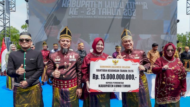 Gubernur Sulsel Gelontorkan Bantuan Keuangan Rp15 Miliar untuk Luwu Timur di Hari Jadi ke-23