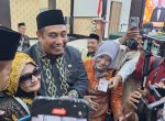 Bupati dan Wakil Bupati Maros Jemput Jemaah Haji Kloter 14 di Tengah Guyuran Hujan