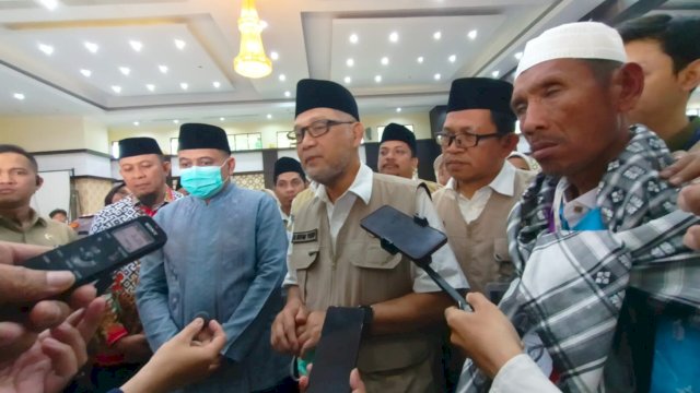 Diterima Menhaj Mochamad, Jemaah Haji Kloter 17 UPG Tiba di Makassar