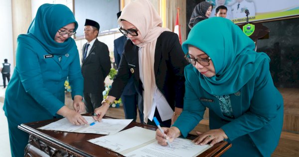 Bupati Andi Ina Kartika Lantik Ketua dan Pengurus TP PKK Tingkat Kecamatan dan Kelurahan se-Kabupaten Barru