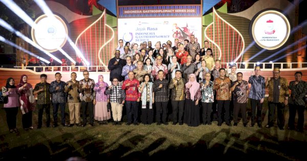Warisan Epik La Galigo dan Khas Kuliner, Memukau Delegasi Internasional di Makassar