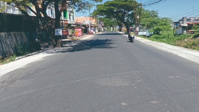 Pengaspalan hingga Drainase Dikebut, Pemprov Sulsel Percepat Pembangunan Jalan Strategis