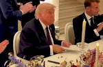 Donald Trump dan Masoud Teken MoU, AS dan Iran Sepakat Damai&nbsp;