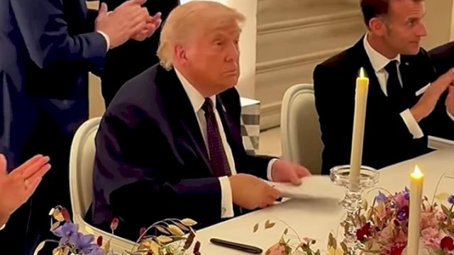 Donald Trump dan Masoud Teken MoU, AS dan Iran Sepakat Damai&nbsp;