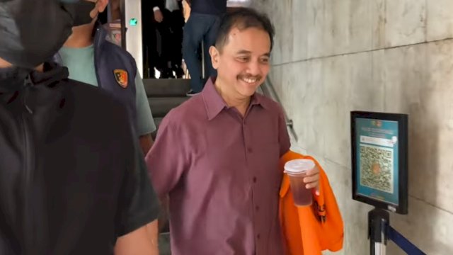 Roy Suryo dan Dokter Tifa Ditangkap Terkait Kasus Ijazah Palsu Jokowi