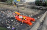 Respon Aduan Warga, Walikota Makassar Kerahkan Tim Gabungan Bersihkan Sampah di Kanal Bara-Baraya
