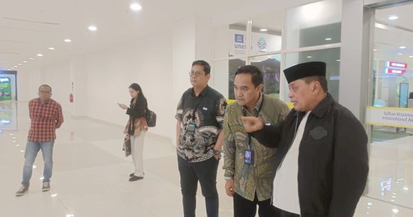 Nurdin Halid Pantau Kesiapan Bandara Sultan Hasanuddin Layani Kepulangan Jamaah Haji Indonesia