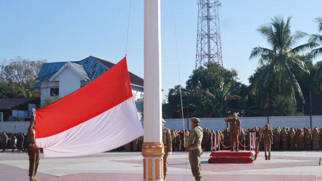 Sekda Takalar Pimpin Upacara Peringatan Hari Keluarga Nasional ke-33, Tekankan Peran Strategis Keluarga
