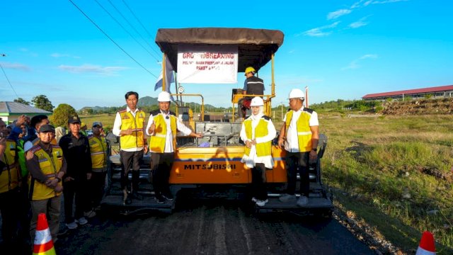 Gubernur Sulsel Andi Sudirman Groundbreaking MYP Paket 6 untuk 20 Ruas Jalan