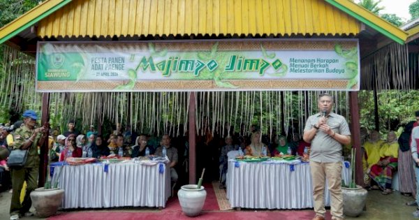 Wabup Barru Hadiri Pesta Panen Adat Paenge, Dorong Pelestarian Budaya dan Wisata