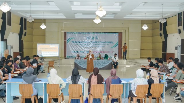 Bupati Barru Andi Ina Kartika Sari Ajak Kader HMI Siap Jadi Pemimpin Masa Depan
