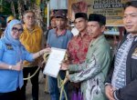 Bupati Barru Serahkan Sapi Kurban Presiden di Desa Nepo, Bobotnya Capai 908 Kilogram