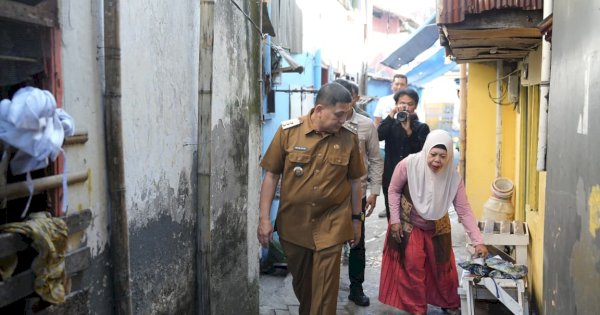 Wali Kota Appi Susuri Lorong di Wilayah Utara, Pastikan Air PDAM Mengalir ke Rumah Warga
