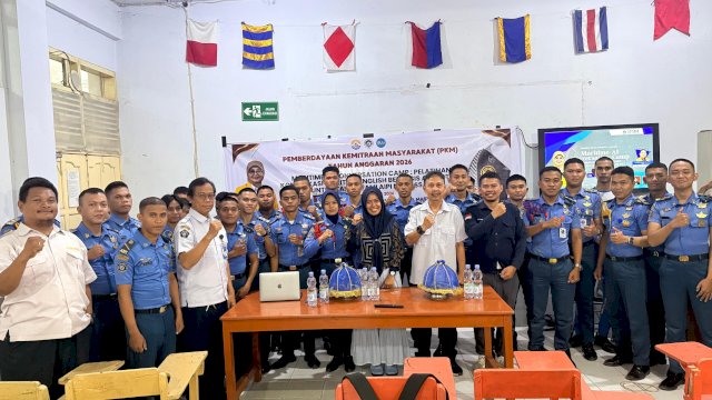 Pemkot Makassar Serahkan 108 Ijazah Kesetaraan, Achi Soleman: Pendidikan Hak Semua Warga