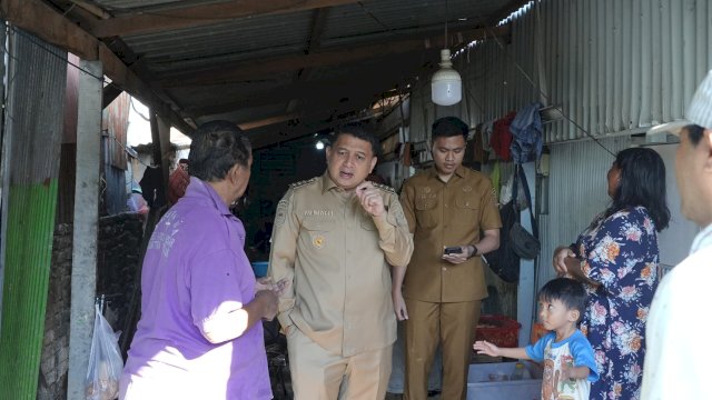Wali Kota Makassar Tinjau Lorong Kerung-Kerung, Pastikan Air PDAM Mengalir ke Rumah Warga