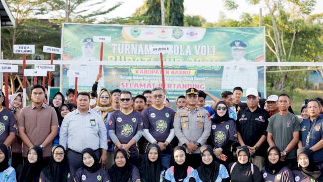 Wakili Bupati Andi Ina Kartika, Wabup Abustan Buka Turnamen Voli Bupati Cup 2026