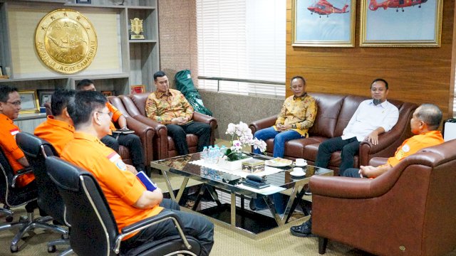 Gubernur Andi Sudirman Laporkan Progres Evakuasi KM Nurul Salsa kepada Kepala Basarnas RI