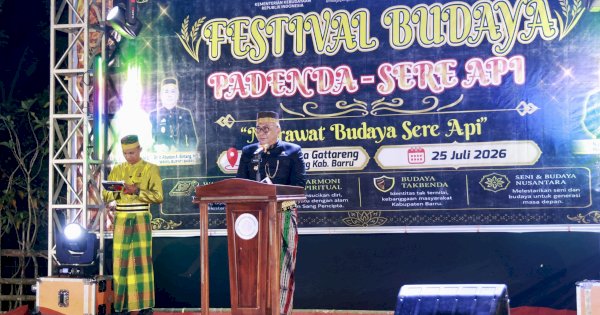 Wabup Abustan Buka Festival Mappadendangan dan Tari Sere Api