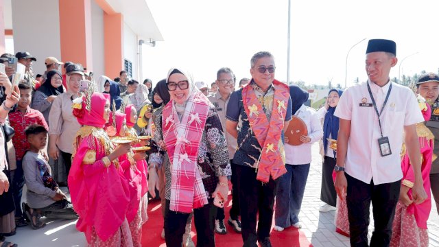 Buka MPLS Sekolah Rakyat, Bupati Barru Tegaskan Pendidikan Jadi Kunci Putus Rantai Kemiskinan