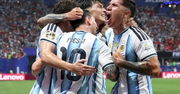 Comeback Dramatis Argentina Gagalkan Kemenangan Mesir, Messi CS Ke Perempat Final