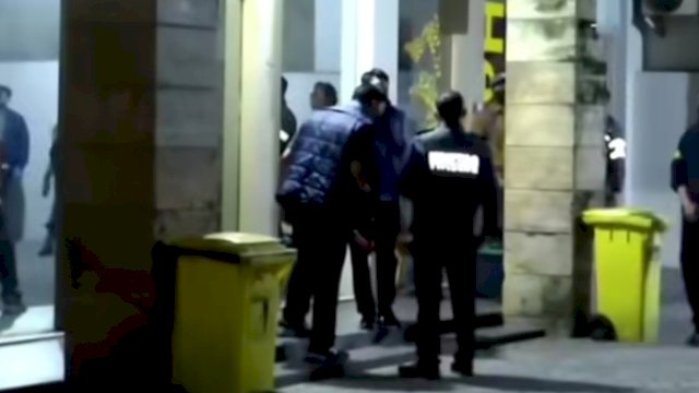Penggeledahan sebuah Ruko di Jalan Asem II, Cipete, Jakarta Selatan pada Kamis (9/7/2026) malam. (Foto: Istimewa) 