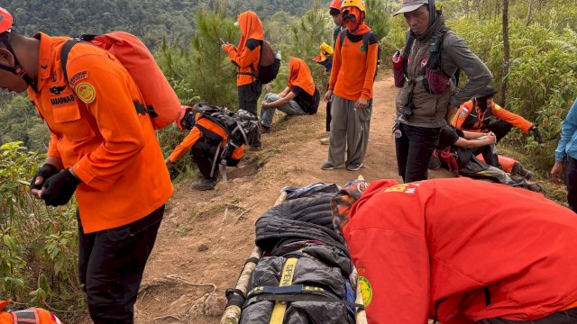 Jatuh Dari Hammock, Pendaki Gunung Bulu Gowa Alami Cedera Patah Tulang Ekor&nbsp;