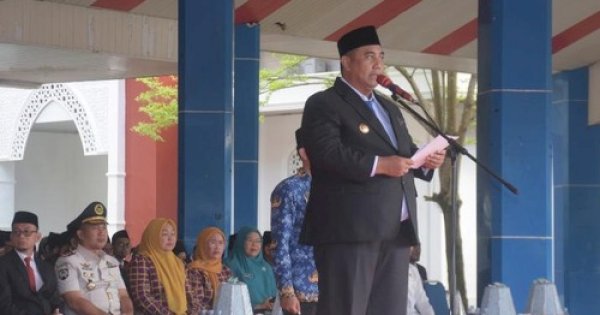 Chaidir Syam Pimpin Upacara Hardiknas 2026, Tekankan Pendidikan sebagai Fondasi Masa Depan