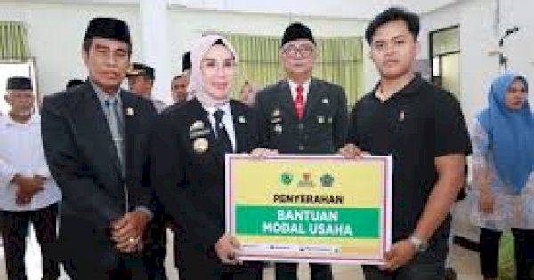 BAZNAS Barru Salurkan Bantuan kepada Ratusan Penerima, Bupati: Zakat Jadi Instrumen Pemberdayaan Masyarakat