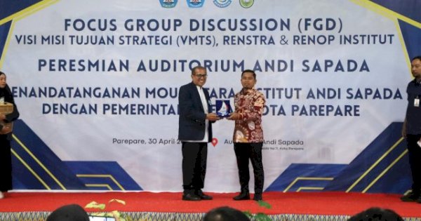Hadiri Persemian Auditorium IAS, Tasming Hamid Dorong Kolaborasi Majukan Pendidikan