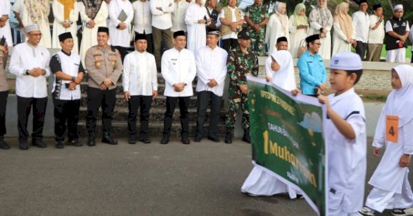 Tasming Hamid dan Hermanto Lepas Pawai Muharram Sambut Tahun Baru Islam 1448 H