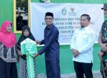 Tasming Hamid Hadiri Penyerahan Kunci Rumah Layak Huni untuk Korban Kebakaran di Lemoe