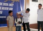 Tasming Hamid-Hermanto Realisasikan Janji Seragam Sekolah Gratis