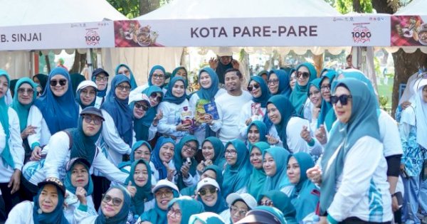 Tasming Hamid Ikuti Jalan Sehat Anti Mager HKG PKK dan HUT Dekranas 2026
