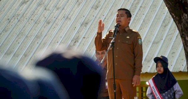Tinjau MPLS, Wali Kota Tasming Hamid Ingatkan Siswa Baru Sarapan agar Lebih Fokus Belajar