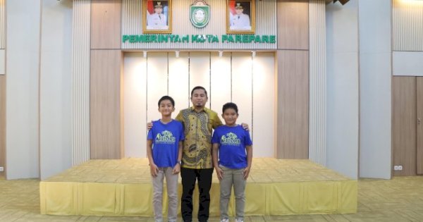 Tasming Hamid Beri Dukungan Penuh Dua Siswa Parepare yang Berlaga di ALOHA International Competition