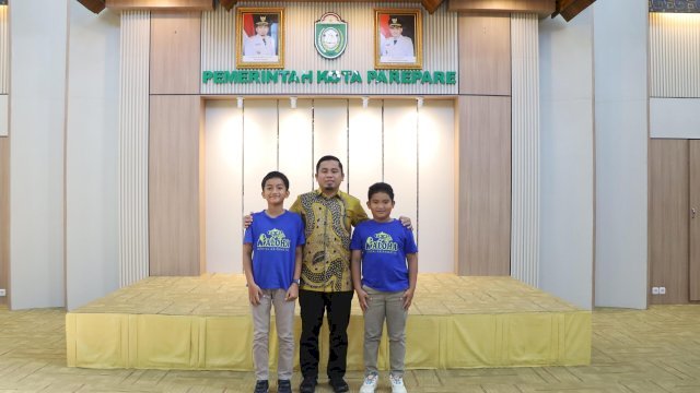 Tasming Hamid Beri Dukungan Penuh Dua Siswa Parepare yang Berlaga di ALOHA International Competition