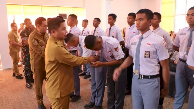 Tasming Hamid Ingatkan Calon Paskibraka Jaga Nama Baik Parepare, Termasuk Bermedia Sosial Secara Bijak