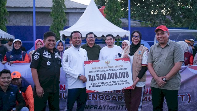 Gubernur Sulsel Andi Sudirman Salurkan Bantuan Rp500 Juta untuk Korban Gempa NTT