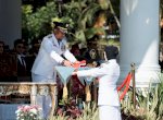 Gubernur Andi Sudirman Pimpin Detik-detik Pengibaran Merah Putih HUT ke-81 RI Tingkat Provinsi