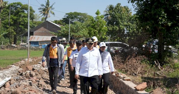 Puluhan Tahun Sulit Diakses, Pemkot Makassar Bangun Jalan Romang Tangayya Sepanjang 1 Kilometer