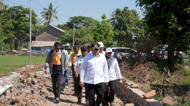 Puluhan Tahun Sulit Diakses, Pemkot Makassar Bangun Jalan Romang Tangayya Sepanjang 1 Kilometer