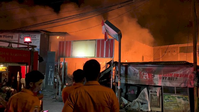 Kebakaran Hanguskan 10 Rumah di Makassar, 37 Jiwa Terdampak&nbsp;