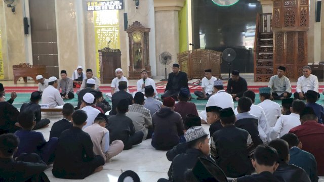 Wali Kota Tasming Hamid Buka Kegiatan Religi Bagi Siswa Kelas 3 SMP se-Kota Parepare